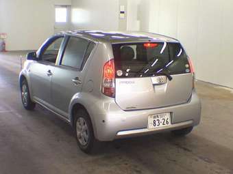 2004 Toyota Passo Pictures