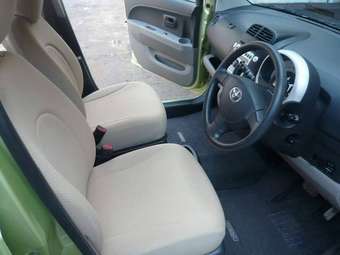 2004 Toyota Passo Photos