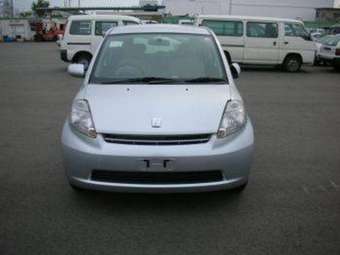 2004 Toyota Passo Pics
