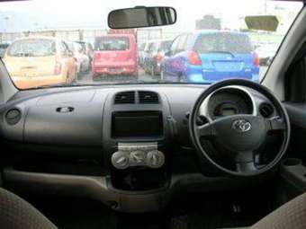 2004 Toyota Passo Photos