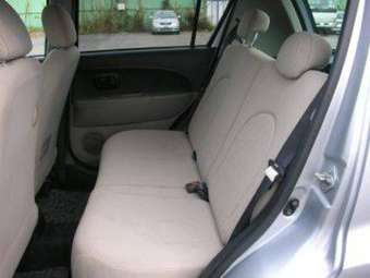 2004 Toyota Passo Pictures