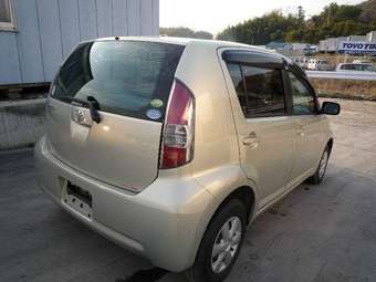 2004 Toyota Passo Photos