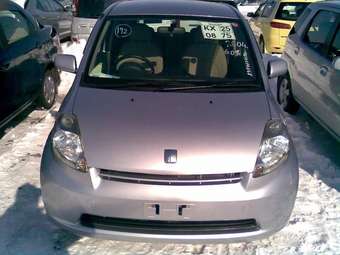 2004 Toyota Passo Photos