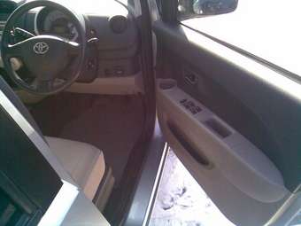 2004 Toyota Passo Pics