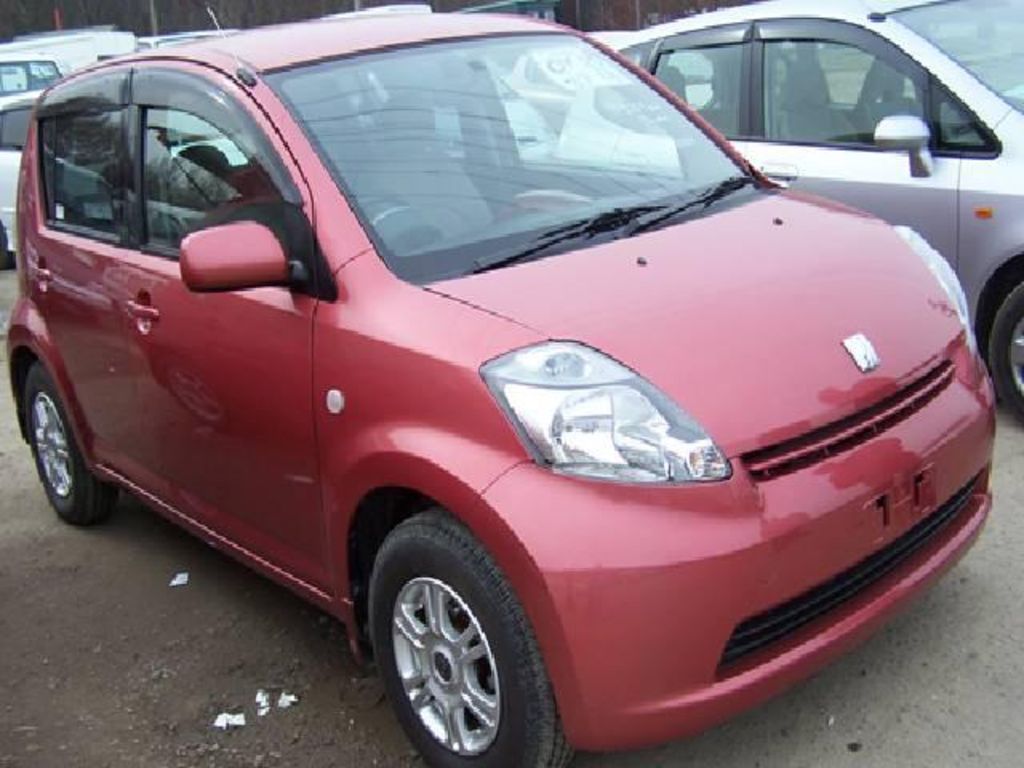 2004 Toyota Passo