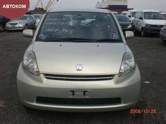 2004 Toyota Passo Pictures