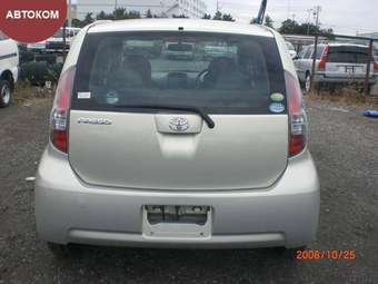 2004 Toyota Passo Pictures