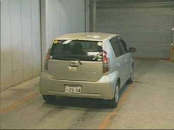 2004 Toyota Passo Photos