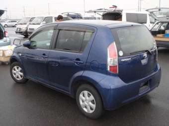 2004 Toyota Passo Pictures