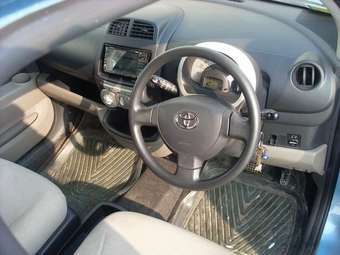 2004 Toyota Passo Pictures