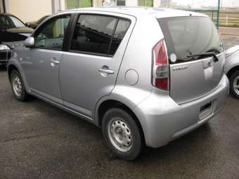 2004 Toyota Passo Photos