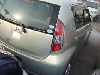 2004 Toyota Passo Photos
