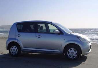 2004 Toyota Passo