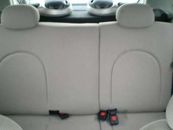 2004 Toyota Passo Pictures