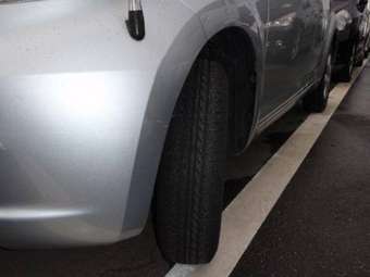 2004 Toyota Passo Pictures