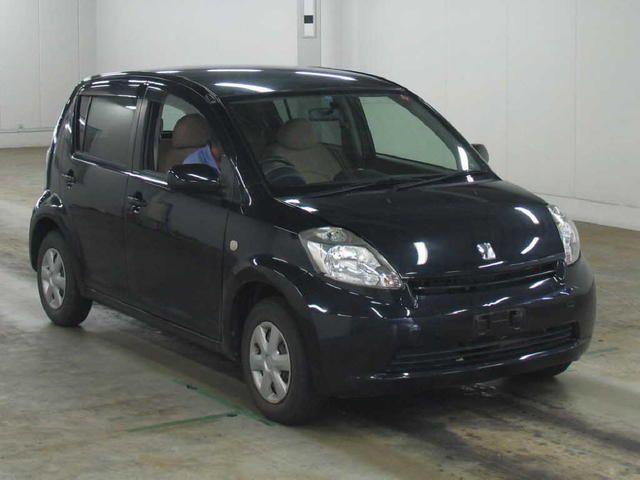 2004 Toyota Passo