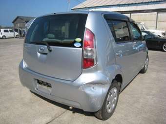 2004 Toyota Passo Pictures