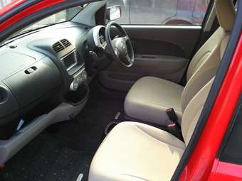 2004 Toyota Passo Photos