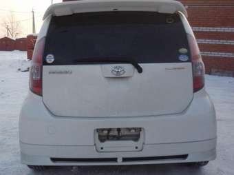 2004 Toyota Passo Photos