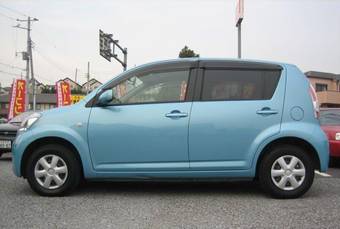 2004 Toyota Passo Pictures