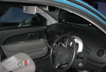 2004 Toyota Passo Pics