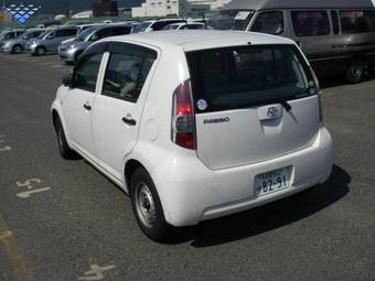 2004 Toyota Passo Pictures