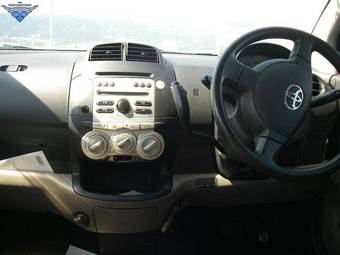 2004 Toyota Passo Photos