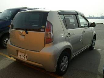 2004 Toyota Passo Photos