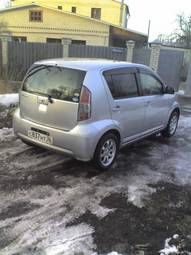 2004 Toyota Passo Photos