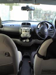 2004 Toyota Passo Photos