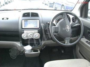 2004 Toyota Passo Pictures