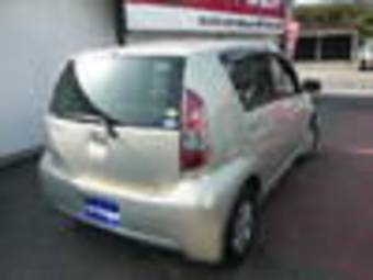 2004 Toyota Passo Pictures