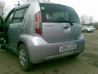 2004 Toyota Passo Pictures