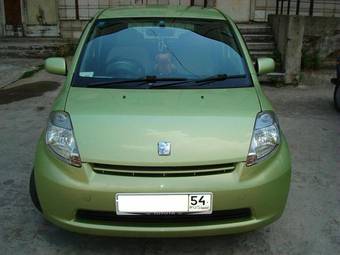 2004 Toyota Passo Pictures