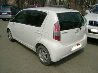 2004 Toyota Passo Photos