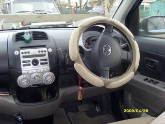 2004 Toyota Passo Photos