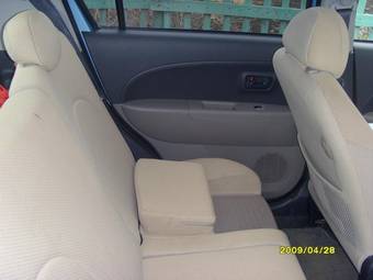 2004 Toyota Passo Pictures