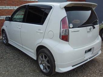 2004 Toyota Passo Pictures