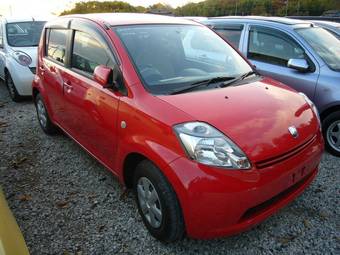 2004 Toyota Passo Photos