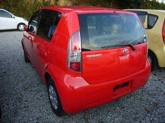 2004 Toyota Passo Pictures
