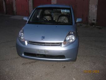 2004 Toyota Passo Photos