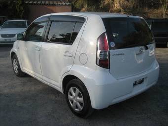 2004 Toyota Passo Photos
