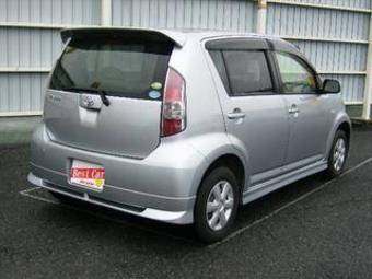 2004 Toyota Passo Pics