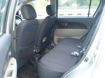 2004 Toyota Passo Pictures