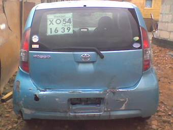 2004 Toyota Passo Pictures