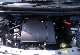 2004 Toyota Passo Pictures