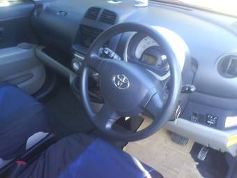 2004 Toyota Passo Photos