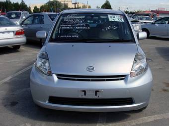 2004 Toyota Passo Pictures