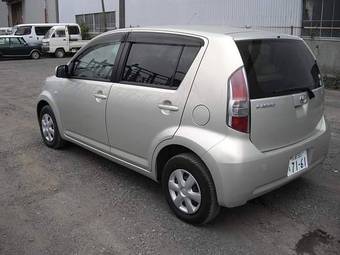 2004 Toyota Passo Photos