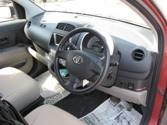 2004 Toyota Passo Pictures